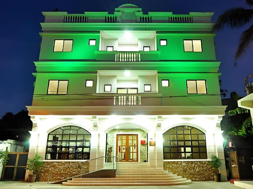 โรงแรมเอล ฮาเซียนเดโร ไพรเวท อีโลอีโลซิตี้ ภายนอก รูปภาพ